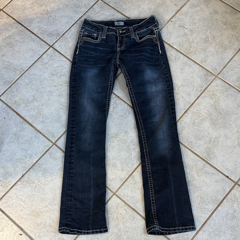 Women's Dark Wash Bootcut Jeans with Subtle Fading